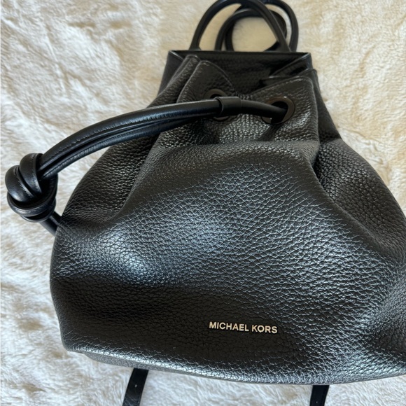 MICHAEL MICHAEL KORS BLACK LEATHER BACK PACK UNISEX - Picture 11 of 11